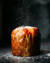 panettone christmass cake Photo by Alexandre Godreau on Unsplash